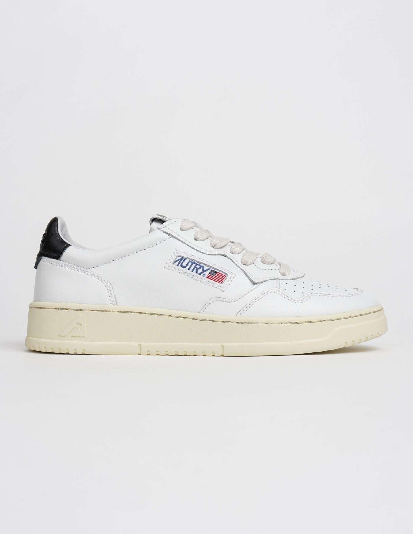 Zapatillas Autry Aulm LL22 AULM LL22 WHT/BLACK AUTRY
