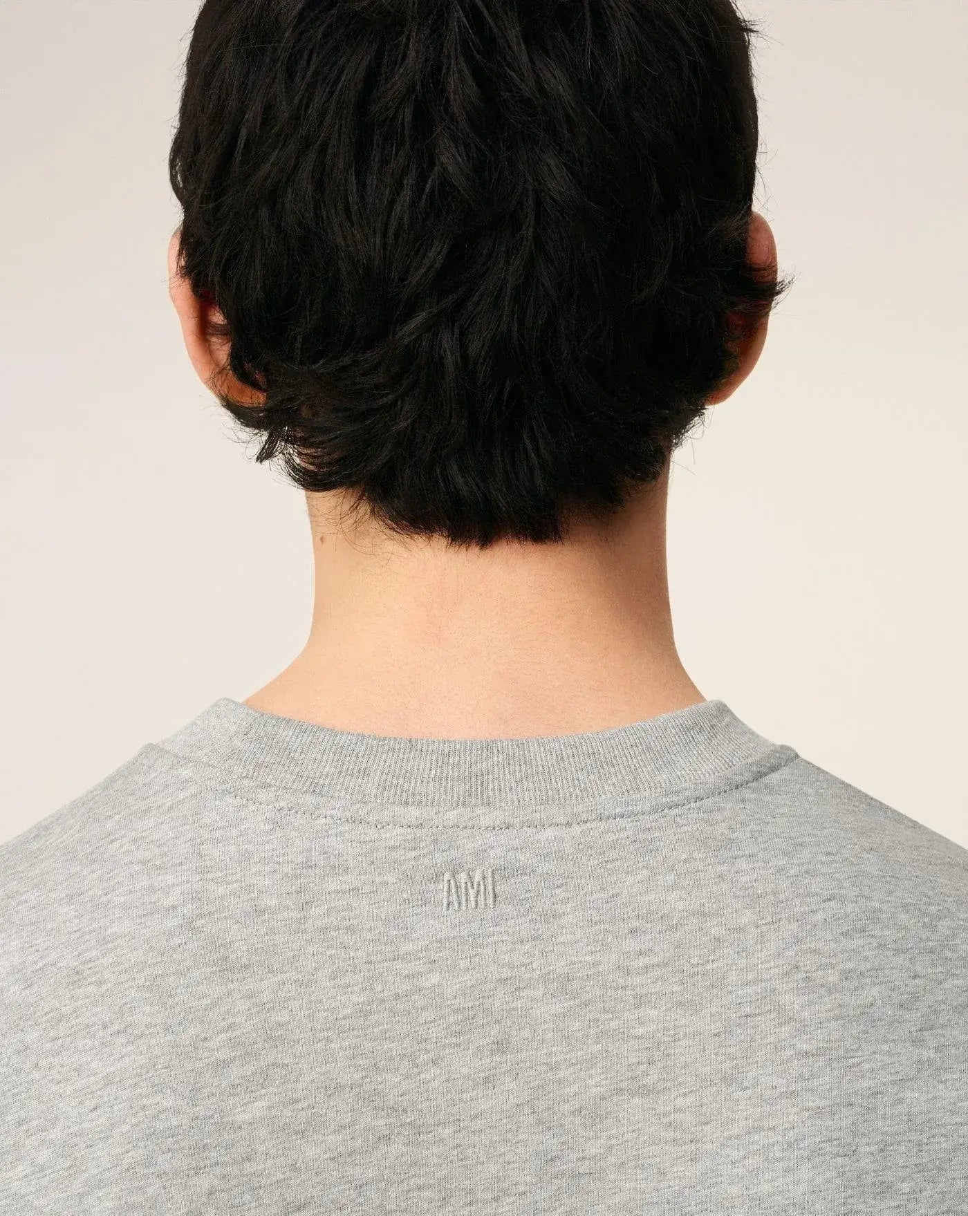 Camiseta Ami Paris Ami de Coeur HTS346724 0951 AMI PARIS