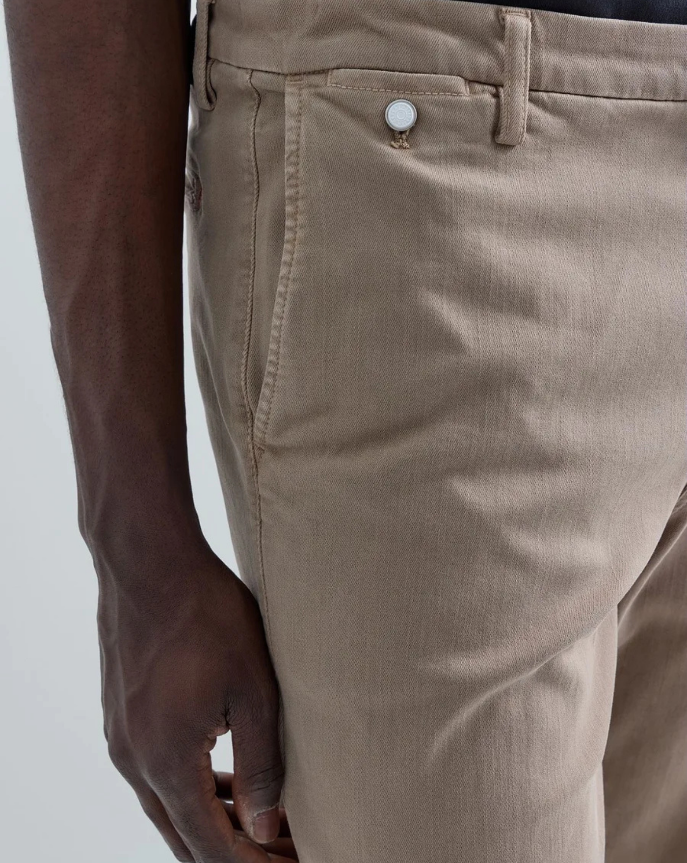Vaqueros chinos Benni de REPLAY M9722E0328366197 530 REPLAY