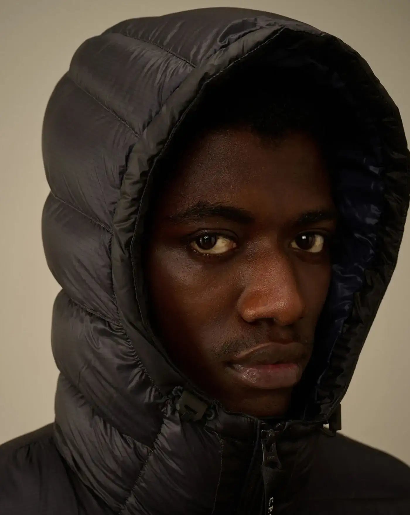Chaqueta C.P. Company D.D. Shell Hooded Down Jacket 19CMOW002A110416A 888 C.P. COMPANY