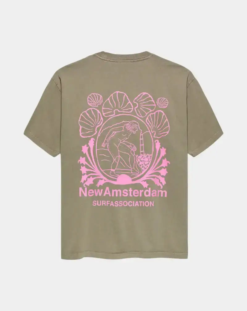 Camiseta New Amsterdam Lost Surfer Tee 2502066001 TAUPE NEW AMSTERDAM