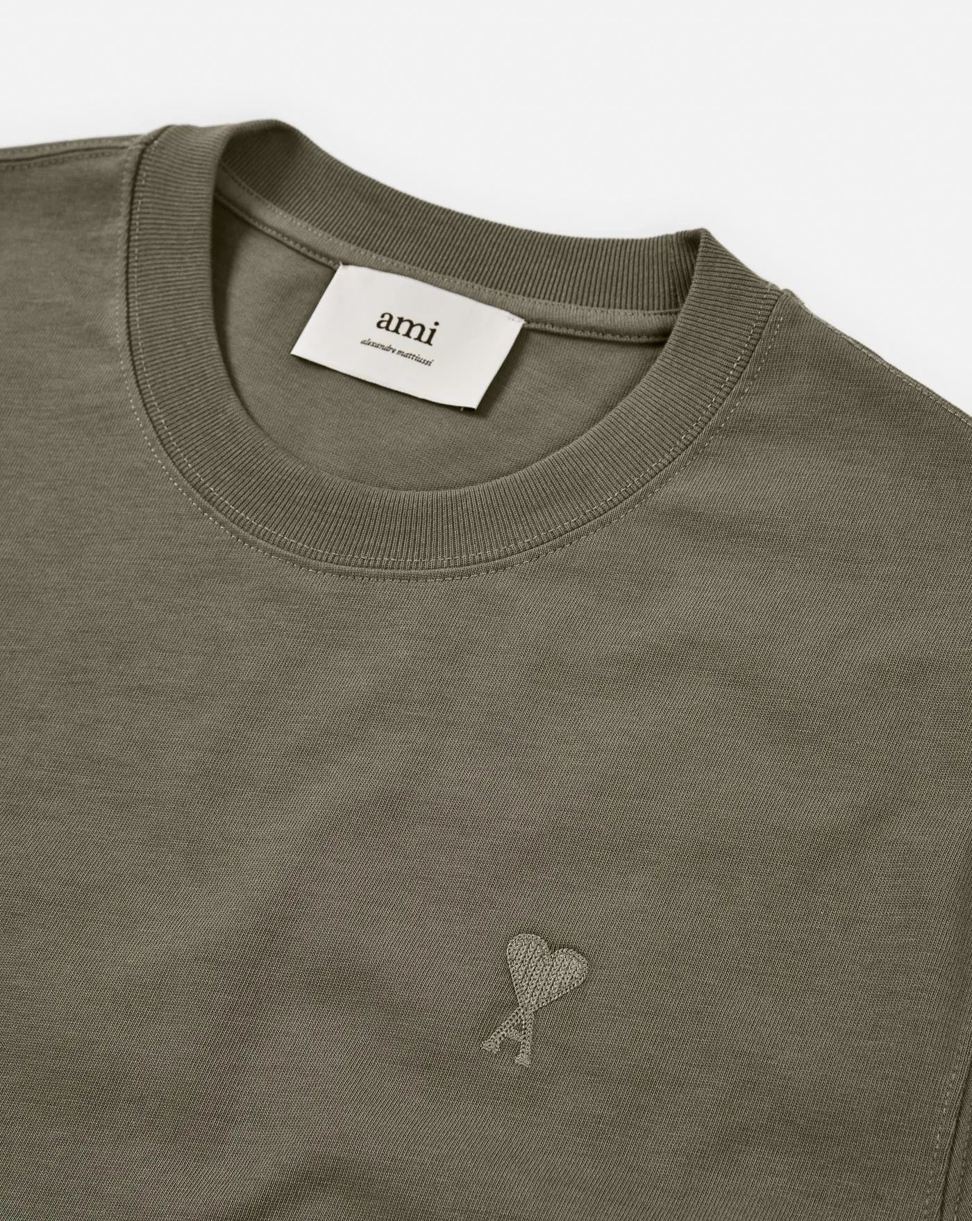 Camiseta Ami Paris Tonal Ami de Coeur UTS074 726953 AMI PARIS
