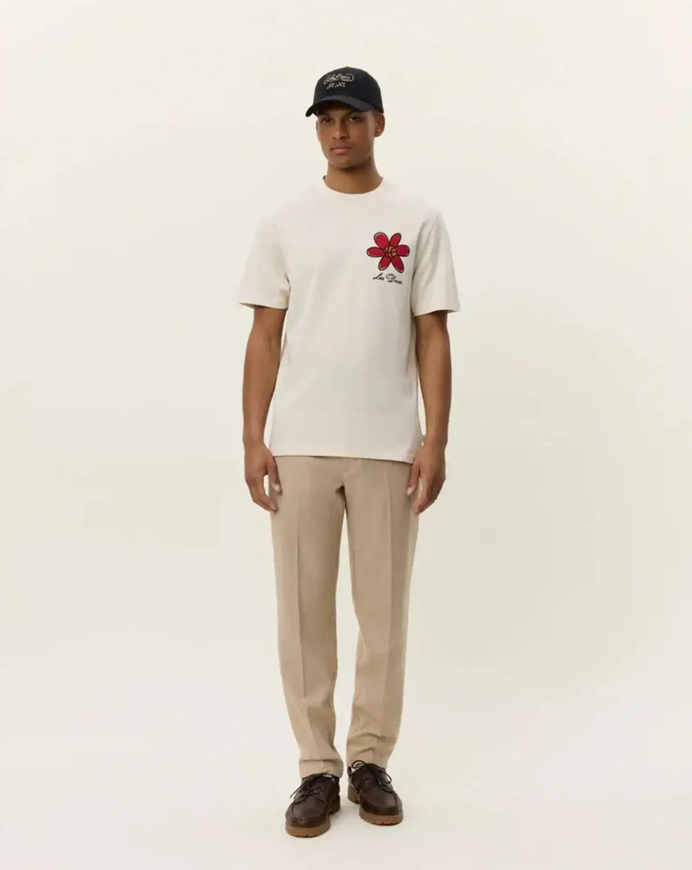 Camiseta Les Deux Flower Basket 1000835 215 LES DEUX