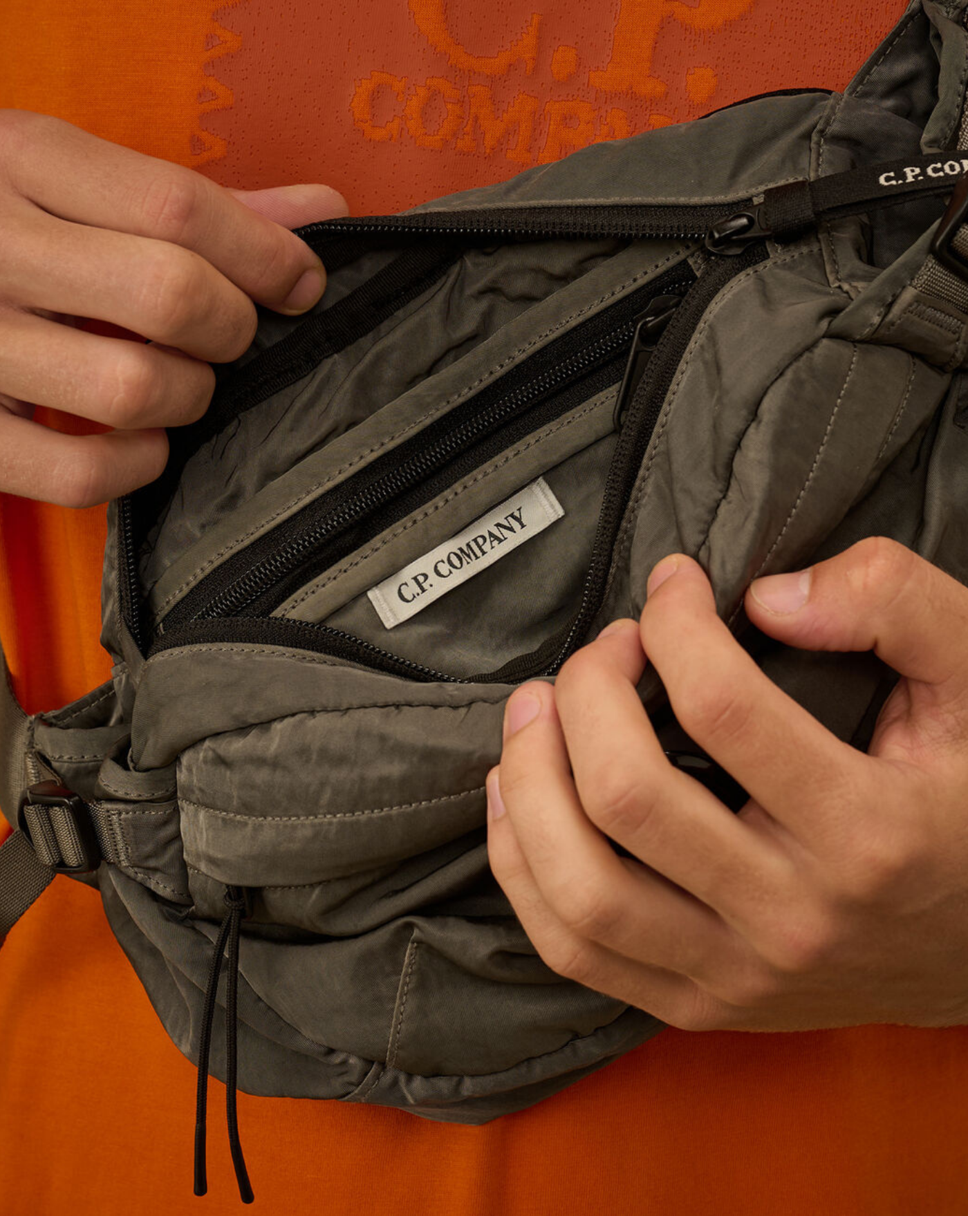 Riñonera C.P. Company Nylon B Lens Crossbody Pack 19CMAC734A005269G 921 C.P. COMPANY