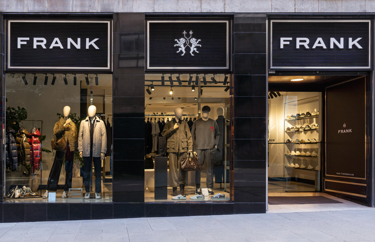 Frank Store Santiago: una experiencia de shopping de lujo en el corazón de Galicia
