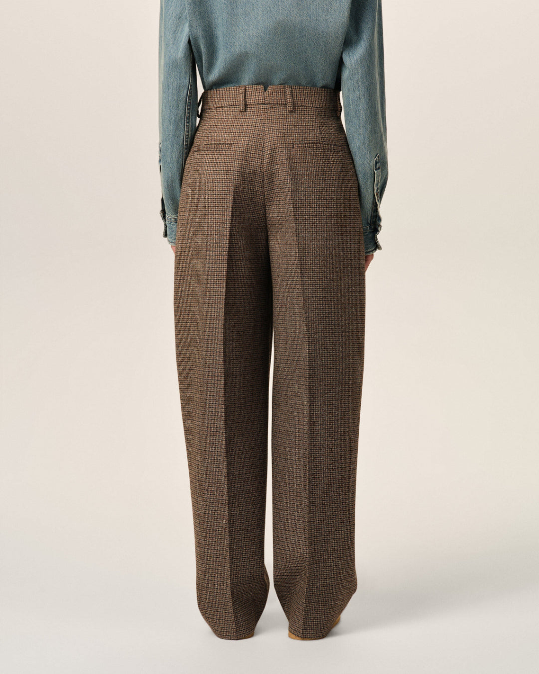 Pantalones Ami Paris Balloon Trousers<BR/> FTR912WV0219 A256 CHOCOLATE AMI PARIS 