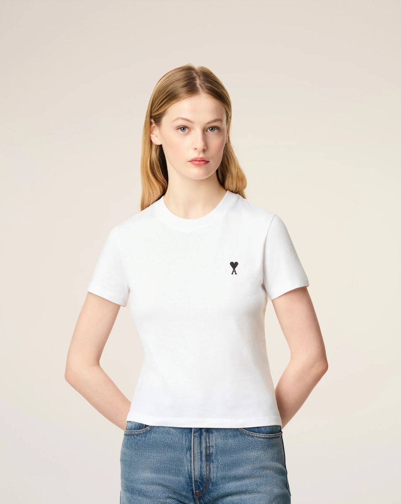 Camiseta Ami Paris Quota with Contrasted Ami de Coeur FTS347724 100 WHITE AMI PARIS 