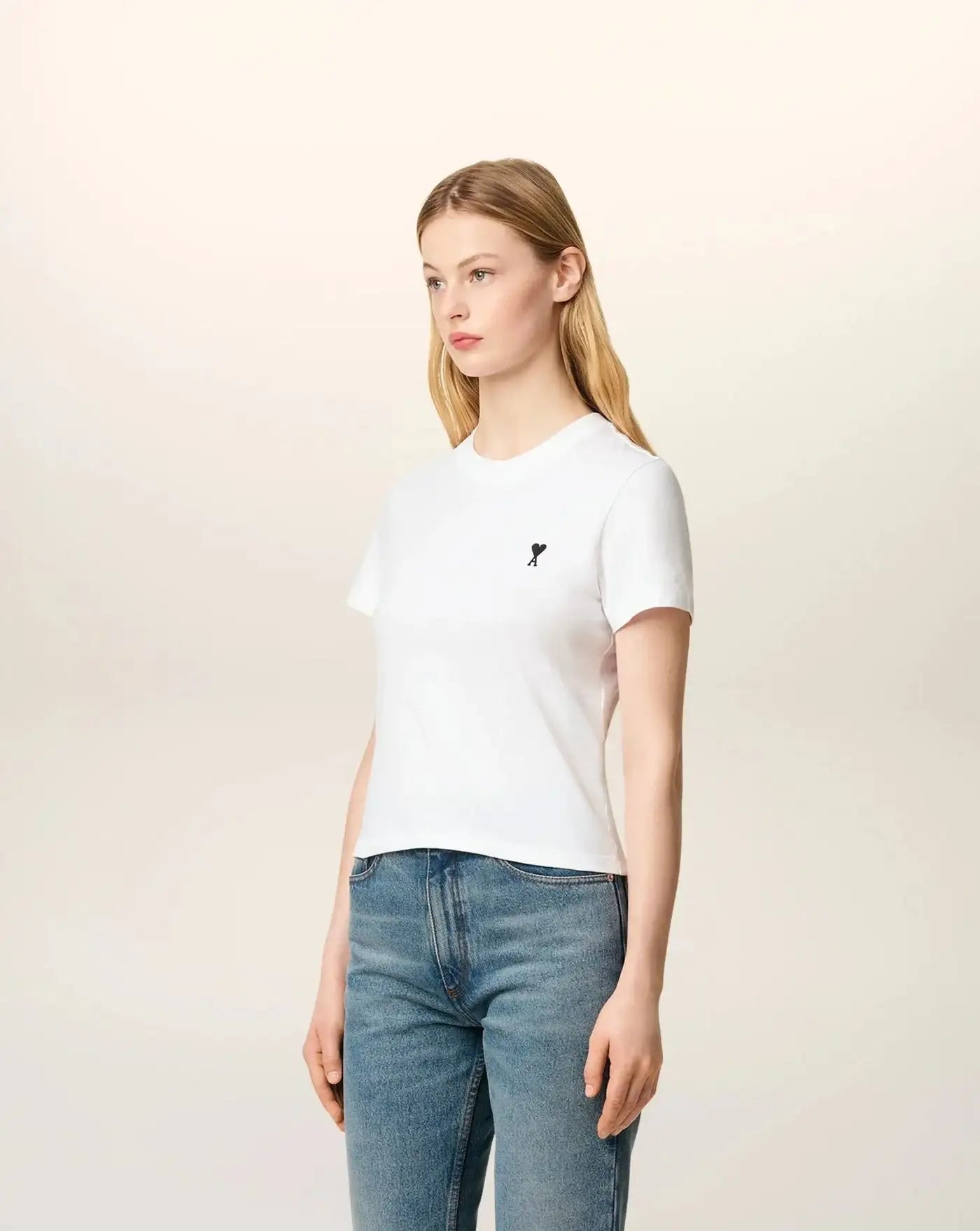 Camiseta Ami Paris Quota with Contrasted Ami de Coeur FTS347724 100 WHITE AMI PARIS 