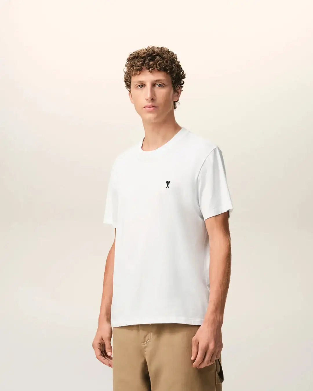 Camiseta Ami Paris with Contrasted Ami de Coeur HTS346 724 100 WHITE AMI PARIS 