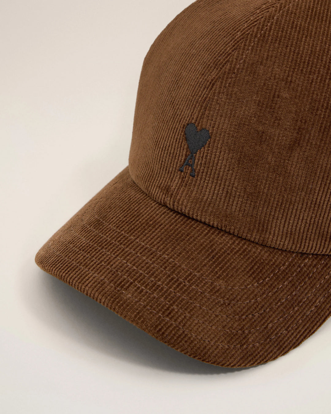 Gorra Ami Paris Quota Black Ami de Coeur Embroidery UCP265 CO0089 2221 AMI PARIS 