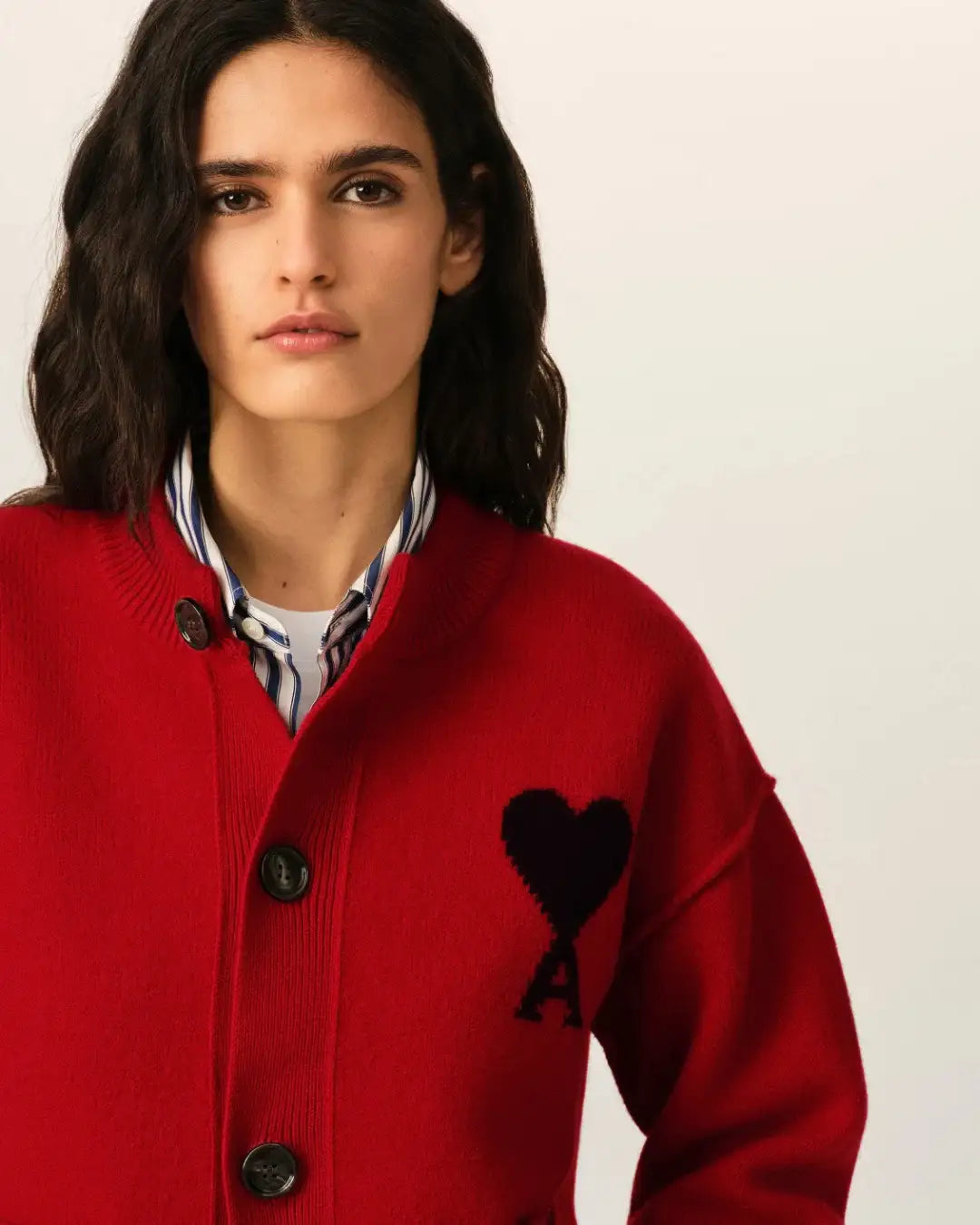 Chaqueta Ami Paris Crewneck Quota Cardigan UKC368018 A252 RUBY RED/BLACK AMI PARIS 
