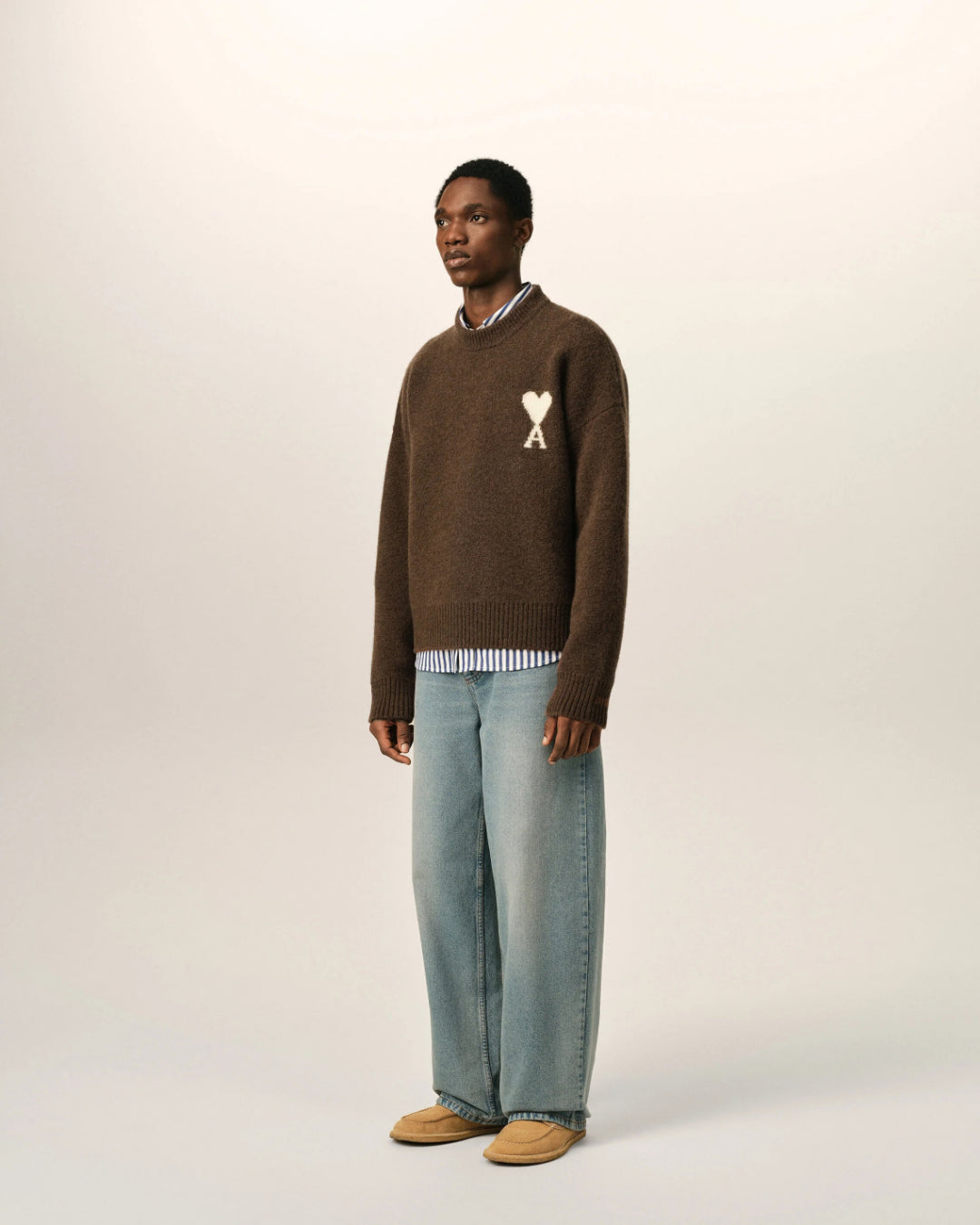 Jersey Ami Paris Quota Crewneck Sweater with Ami de Coeur UKS836 KN0135 A362 CHOCOLATE BROWN/OFF WHITE AMI PARIS 