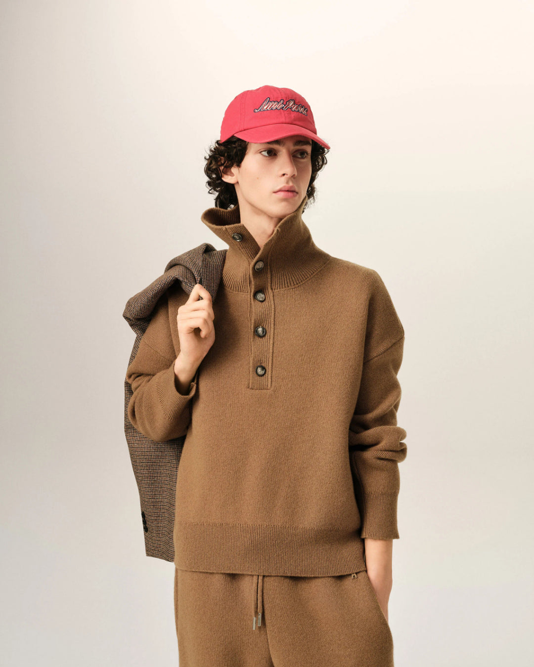 Jersey Ami Paris High Buttoned Collar Sweater UKS885 KN0192 280 CAMEL AMI PARIS 