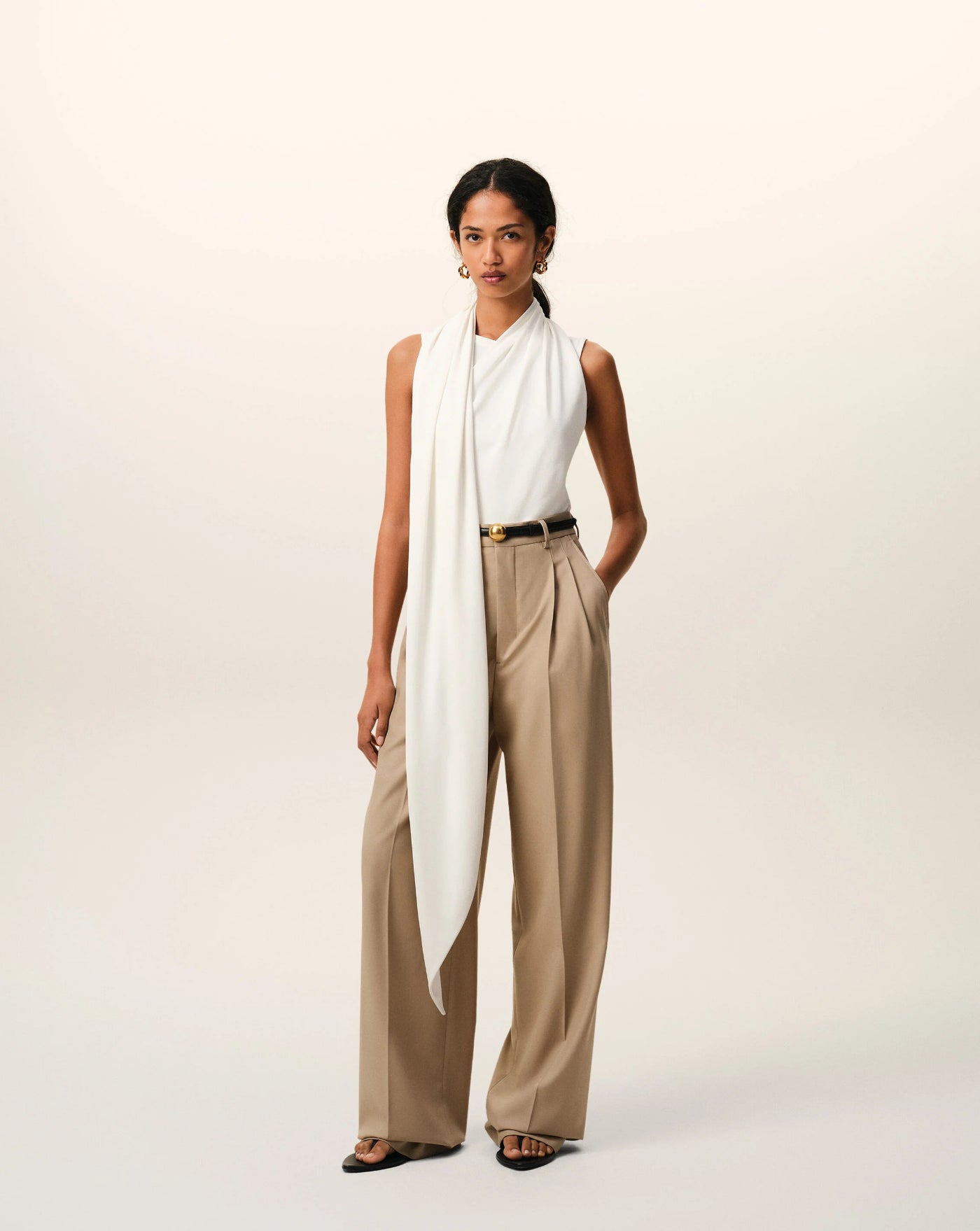 Top Ami Paris Sleeveless Lavalliere FTP827JE0223 136 AMI PARIS 