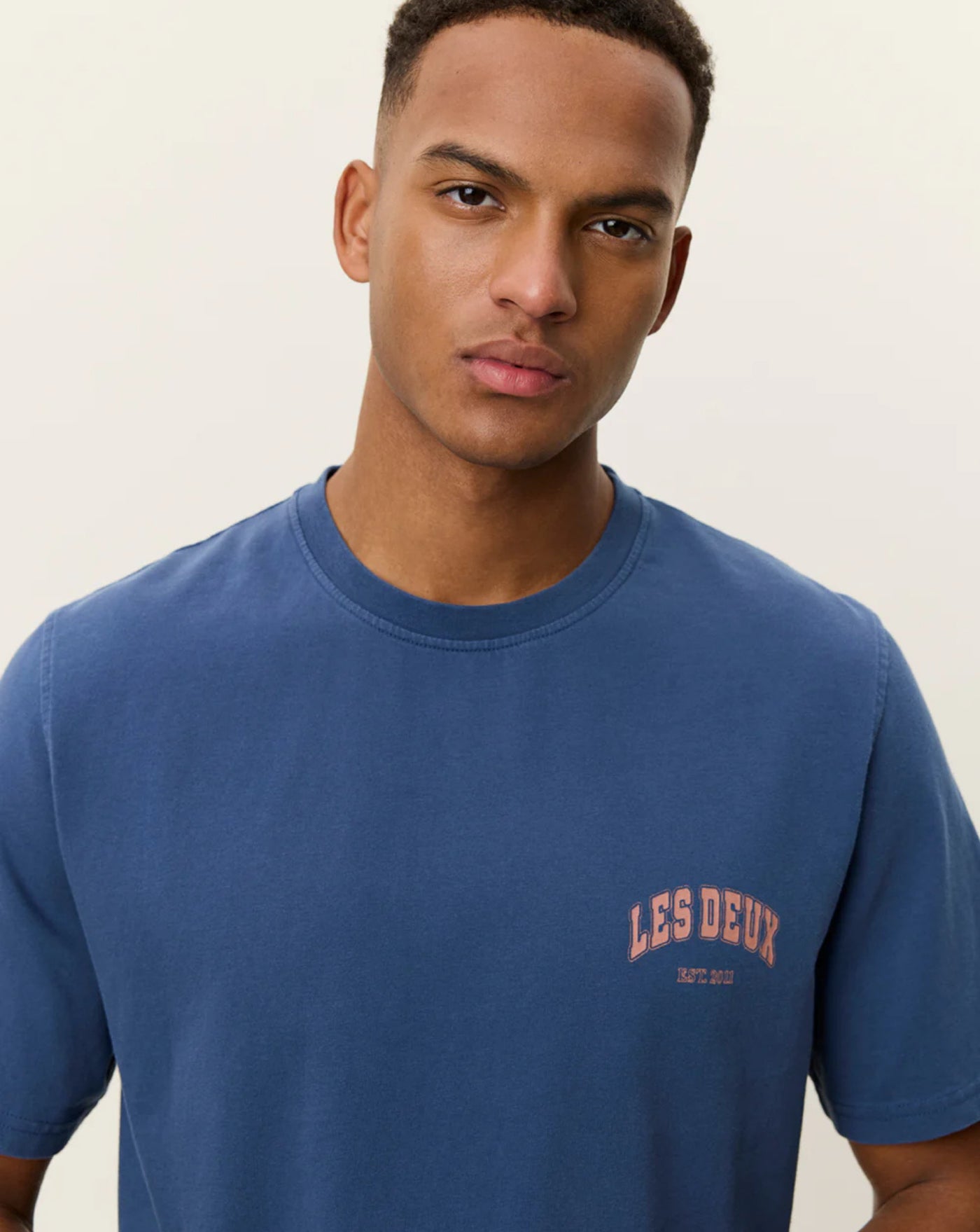 Camiseta Les Deux Brady Hoop T-shirt 1001473 430DARK DENIM BLUE LES DEUX 