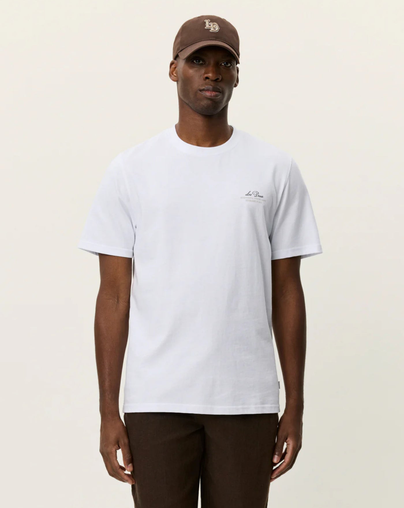 Camiseta Les Deux Ben Globe T-Shirt<BR/><BR/> 1001476 201 LES DEUX 