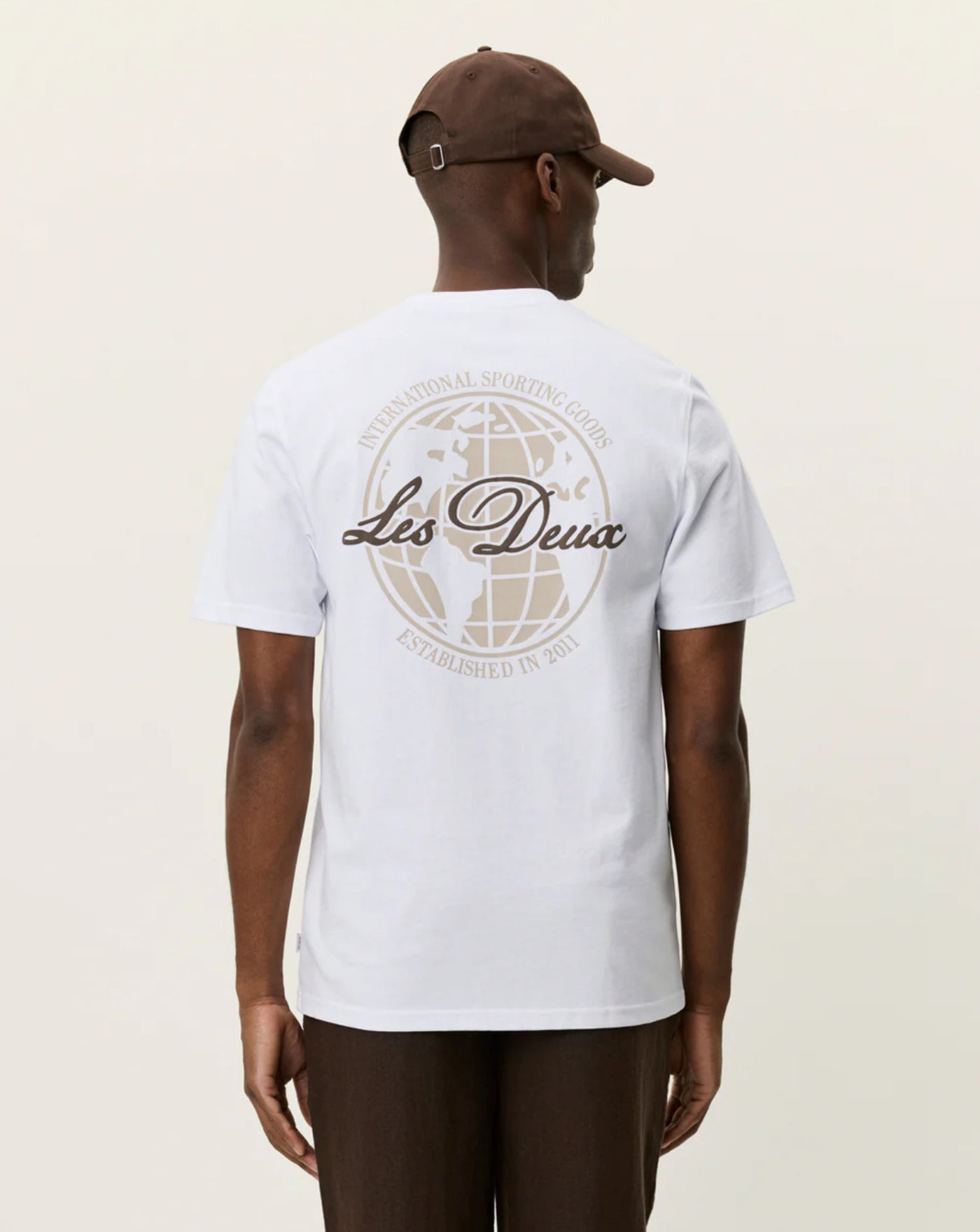 Camiseta Les Deux Ben Globe T-Shirt<BR/><BR/> 1001476 201 LES DEUX 