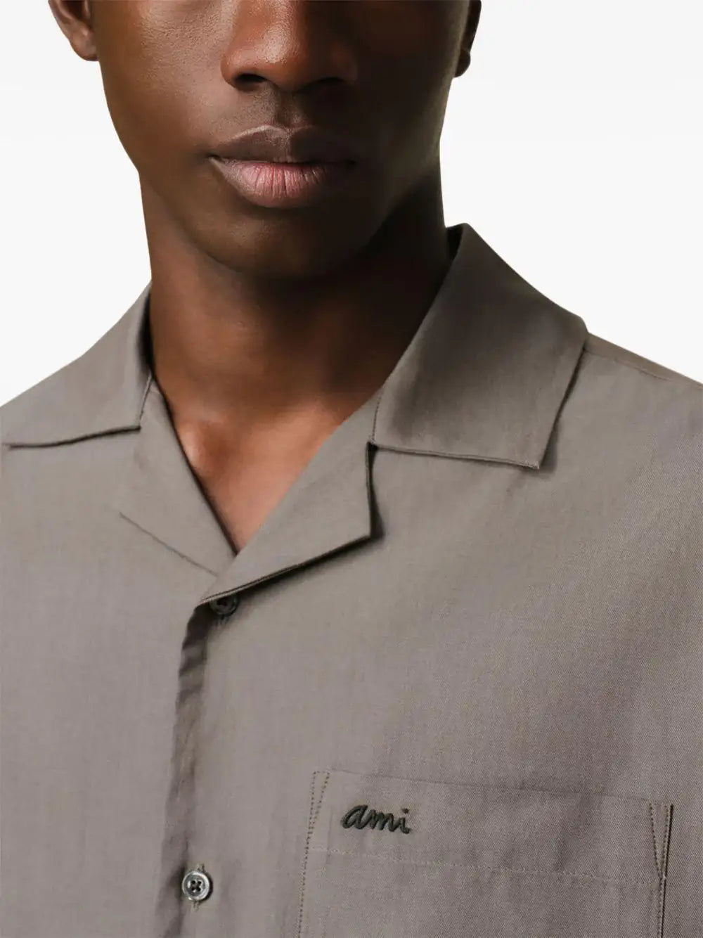 Camisa Ami Paris Short Sleeves Boxy Shirt HSH236CO0099 0953 AMI PARIS 