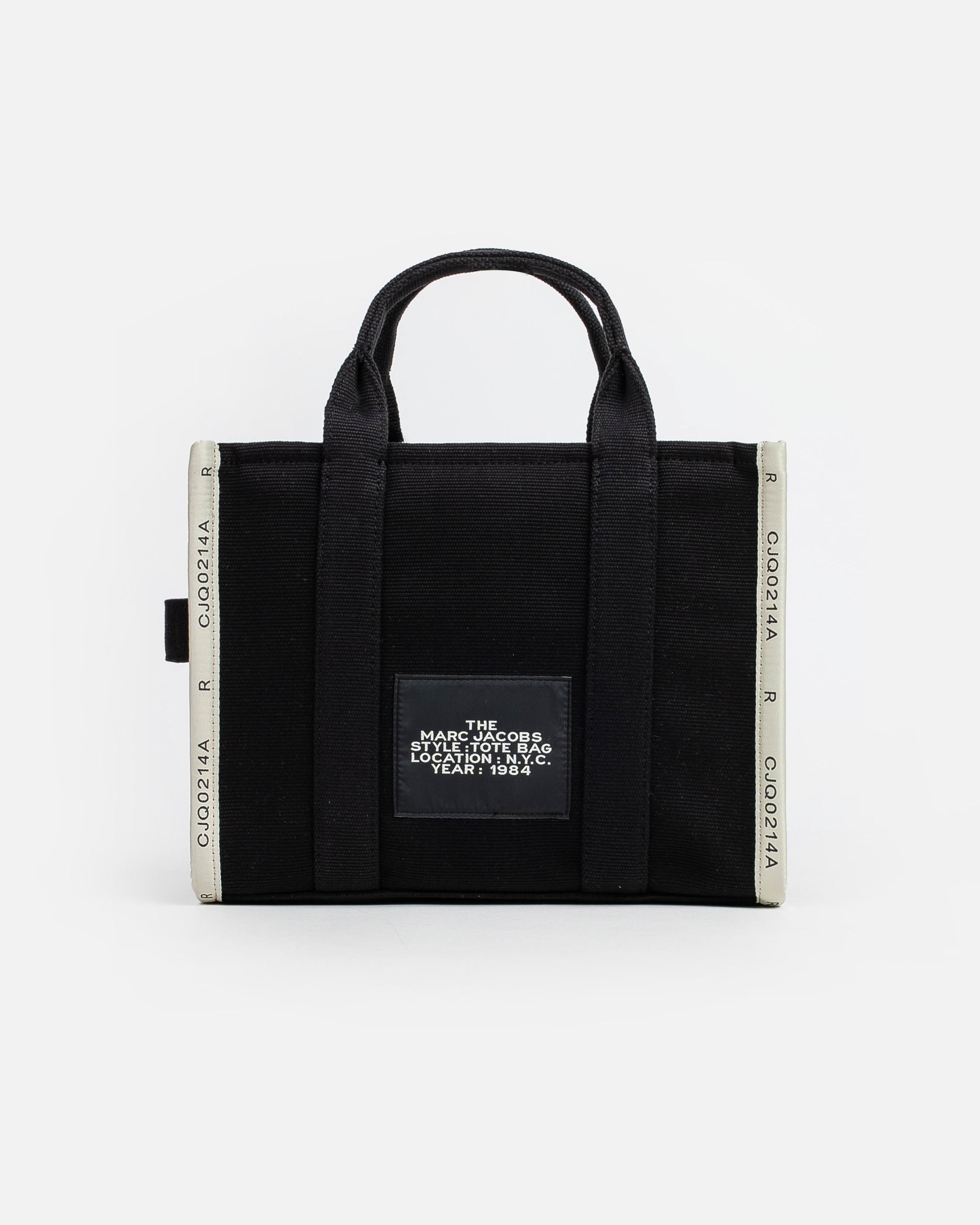  M0017027 001 MARC JACOBS 