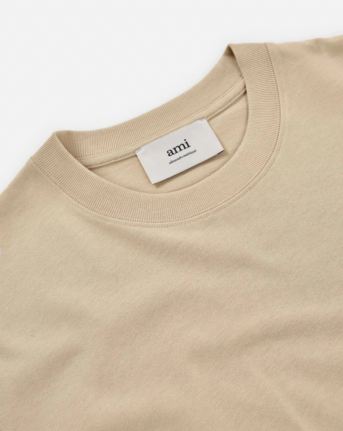Camiseta Ami Paris Ami de Coeur Heavy Organic Cotton UTS027726 725 AMI PARIS 