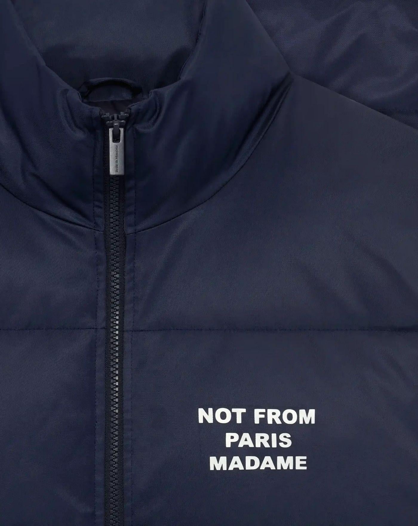 Chaleco Drole de Monsieur Slogan Sleeveless Down Vest CT153 PA031 NY DROLE DE MONSIEUR 