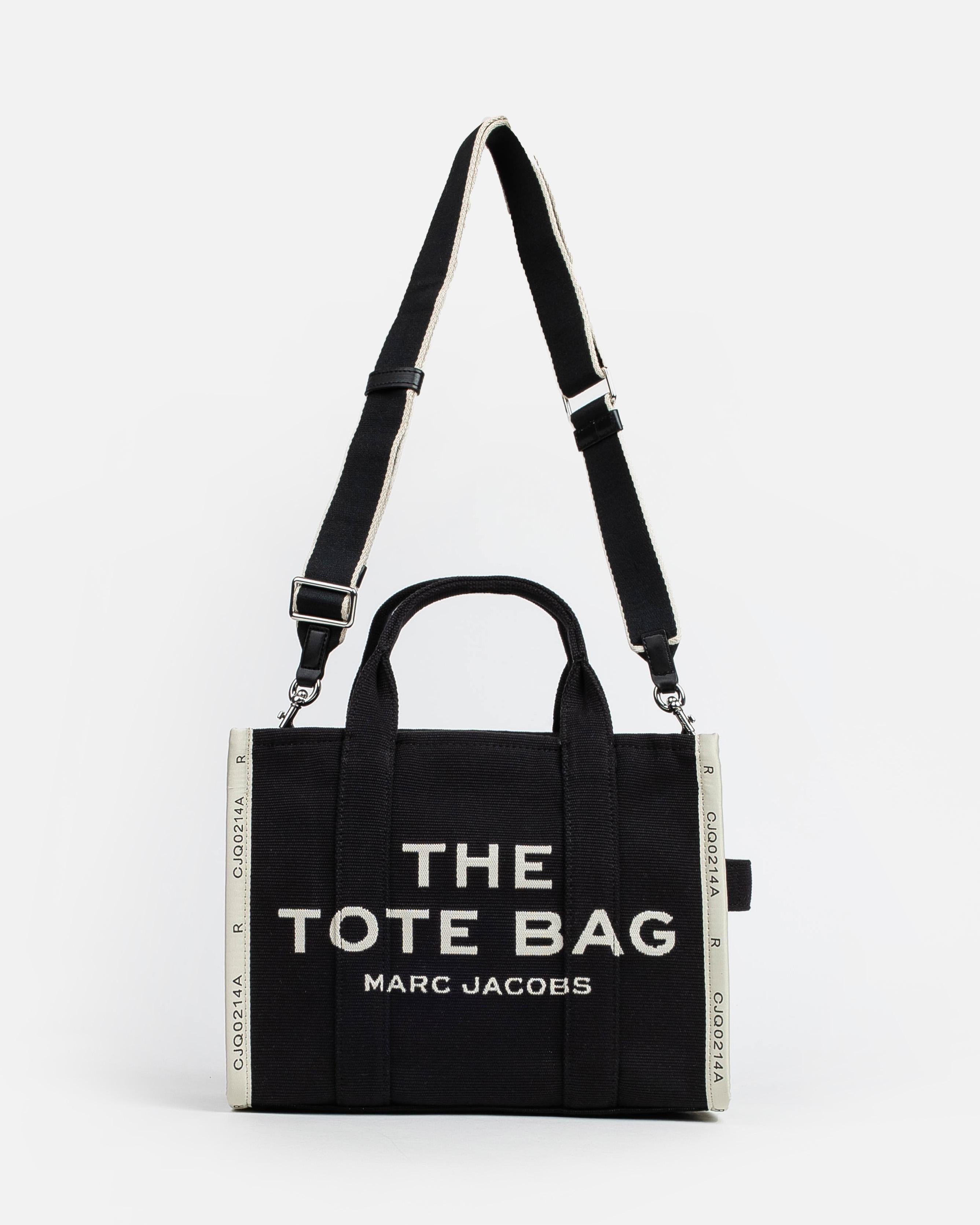  M0017027 001 MARC JACOBS 
