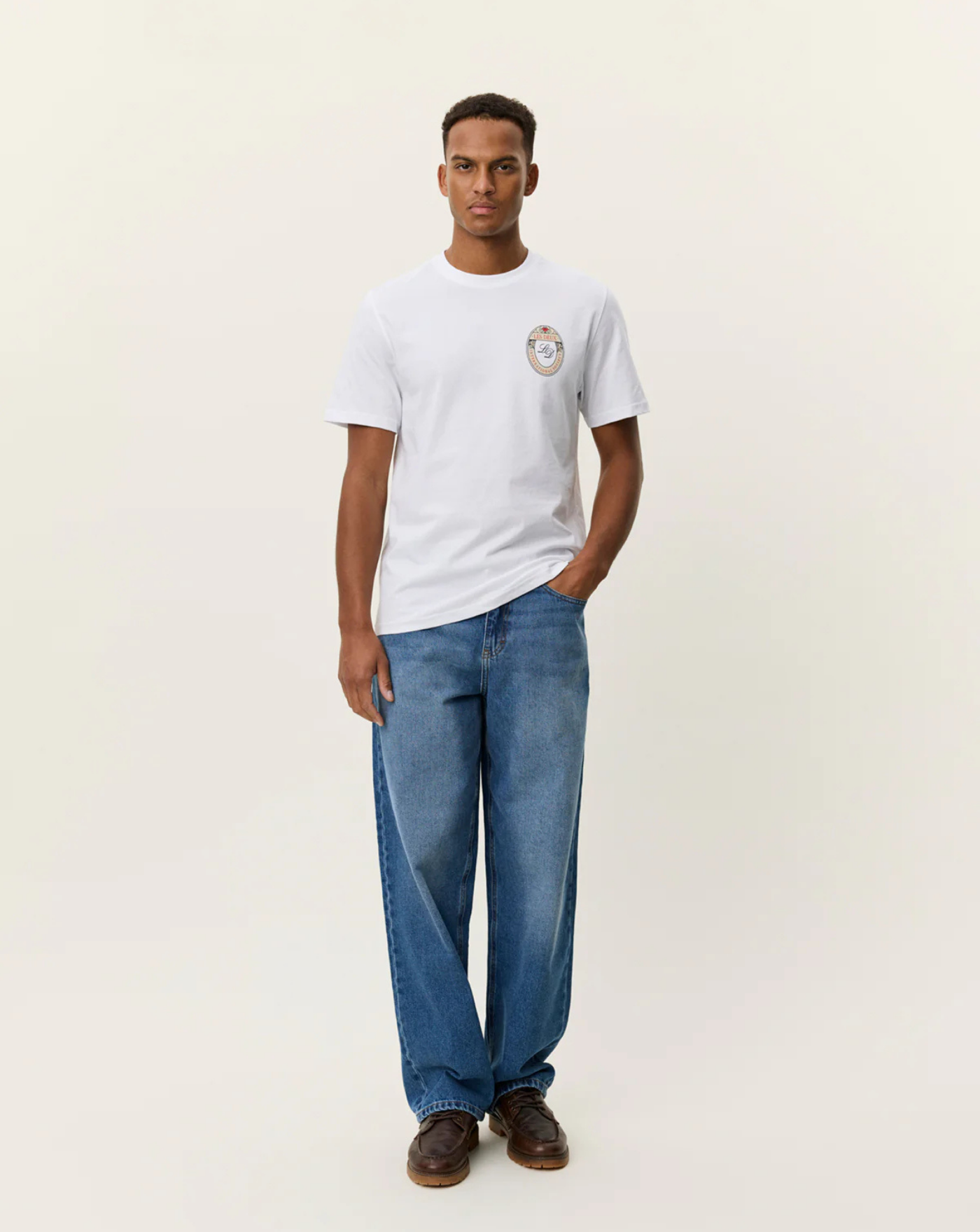 Camiseta Les Deux Brady Emblem 1001546 201WHITE LES DEUX 