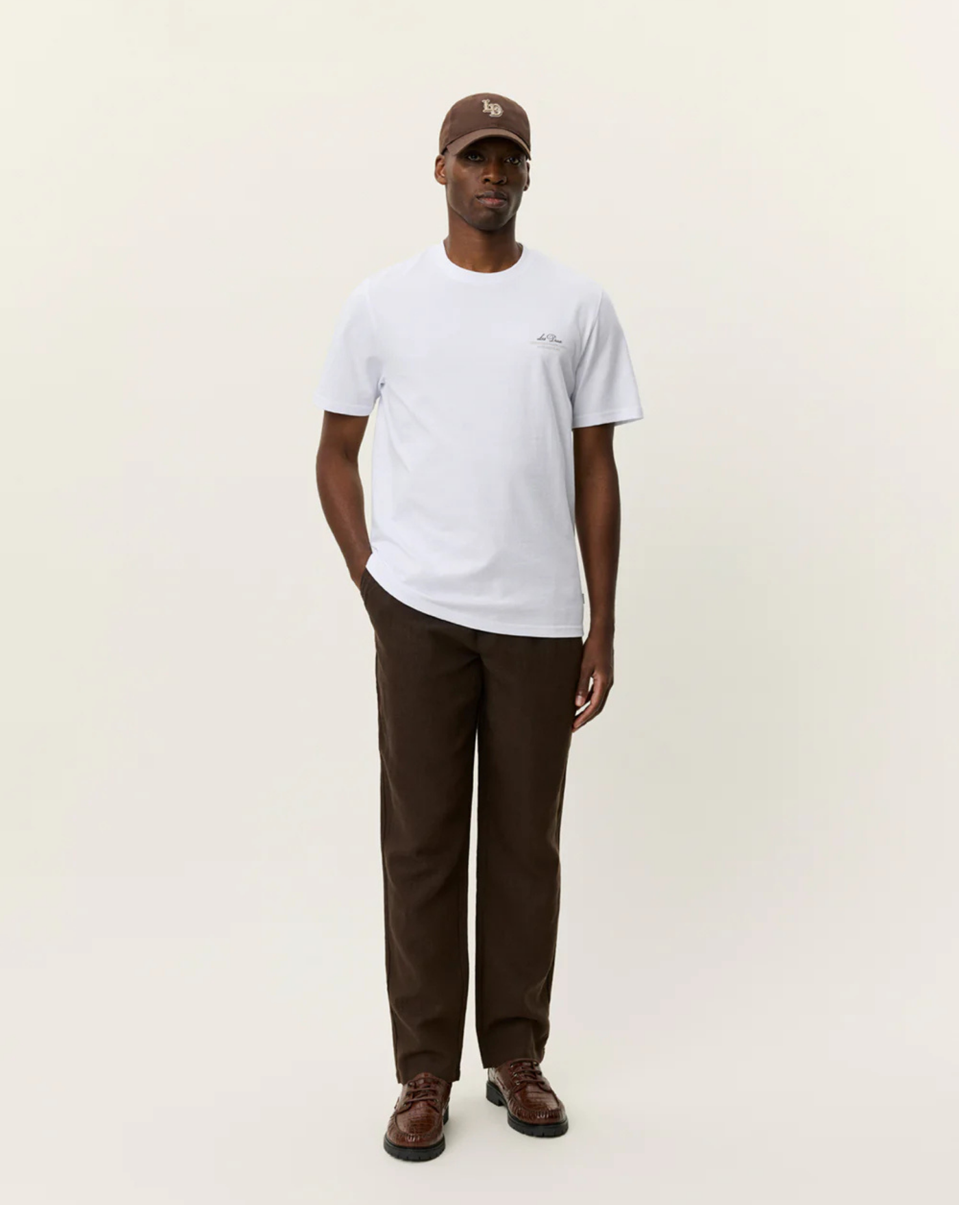 Camiseta Les Deux Ben Globe T-Shirt<BR/><BR/> 1001476 201 LES DEUX 