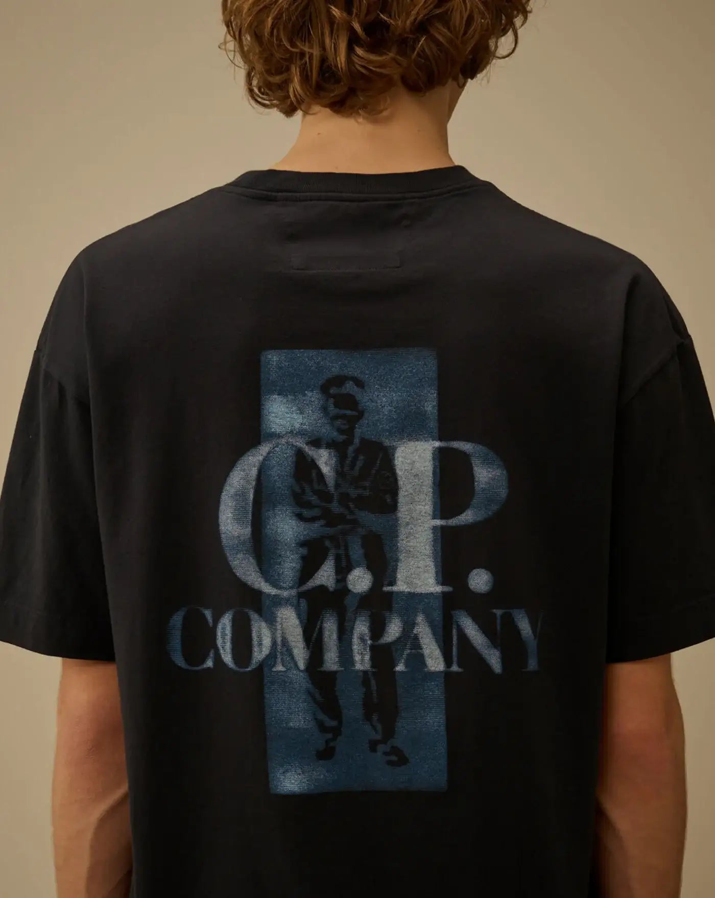Camiseta C.P. Company 30/1 Jersey Comfort Logo 20CMTS143A110579W 888 TOTAL ECLIPSE C.P. COMPANY 