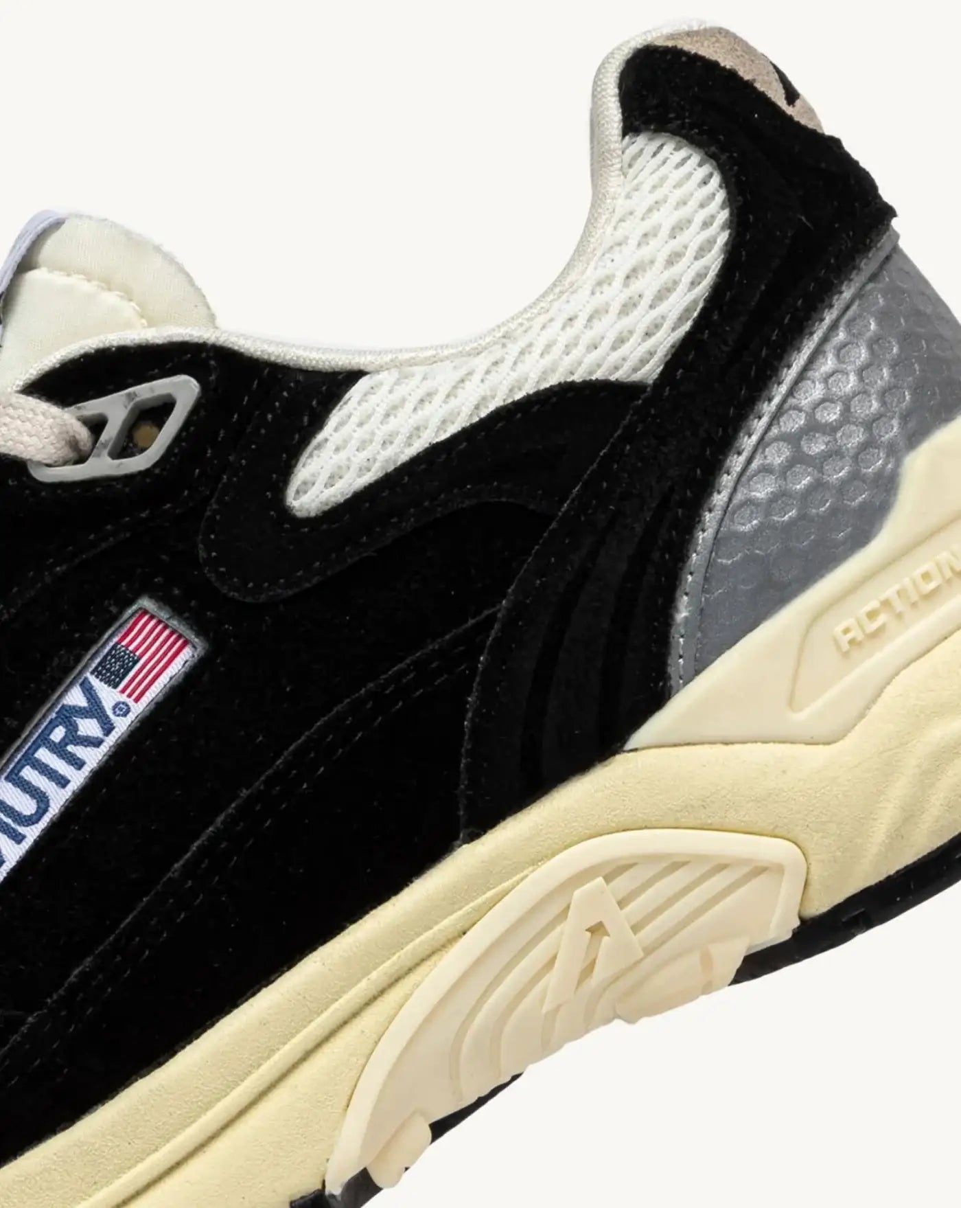 Zapatillas Autry Hyperway HYLM UM07 HYLM UM07 BLACK/SILVER AUTRY 