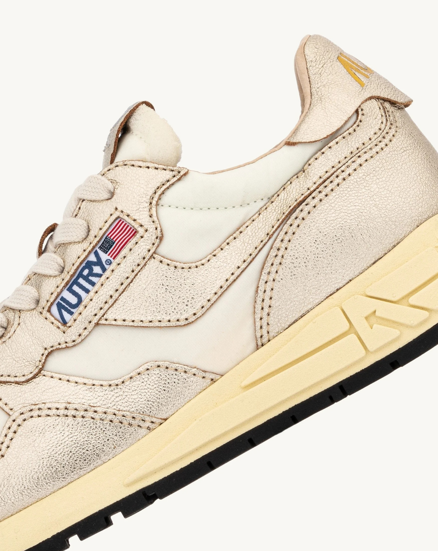 Zapatillas Autry WWLW AN02 WWLW AN02 WHT/GOLD AUTRY 