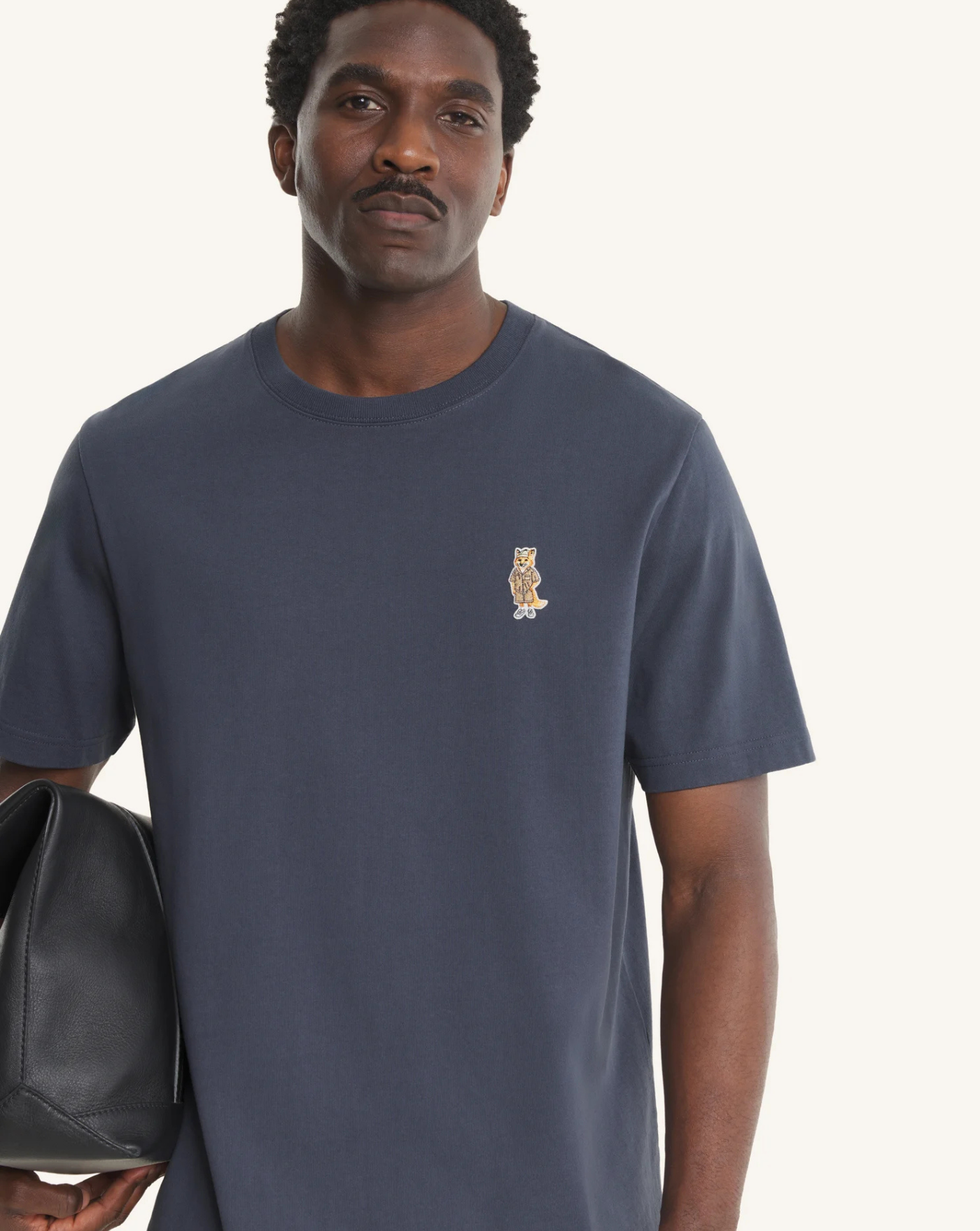 Camiseta Maison Kitsune Dressed Fox QM00101KJ7025 0422 MAISON KITSUNE 