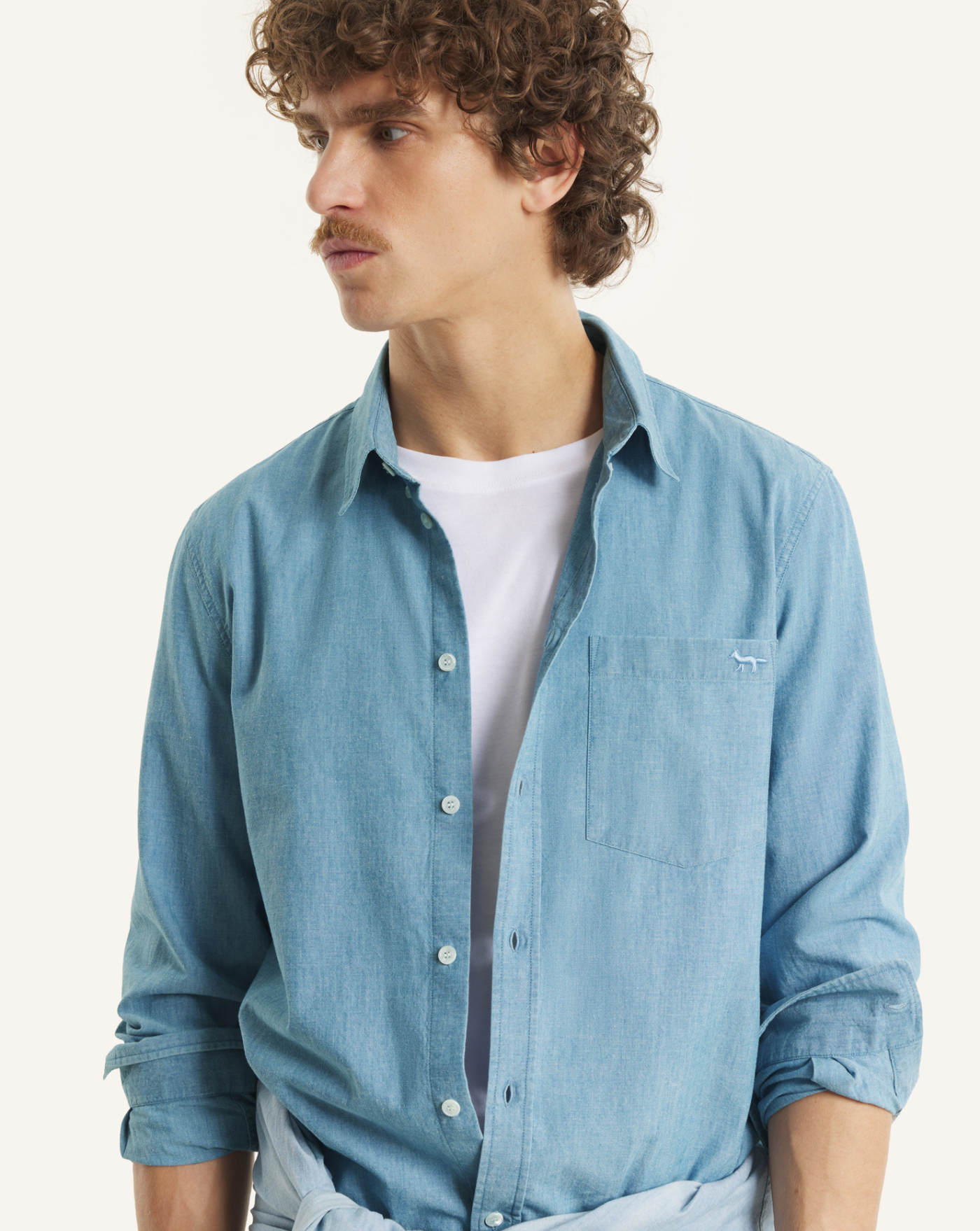 Camisa Maison Kitsune Rrofile Fox QM00412WC5006 0434 MAISON KITSUNE 