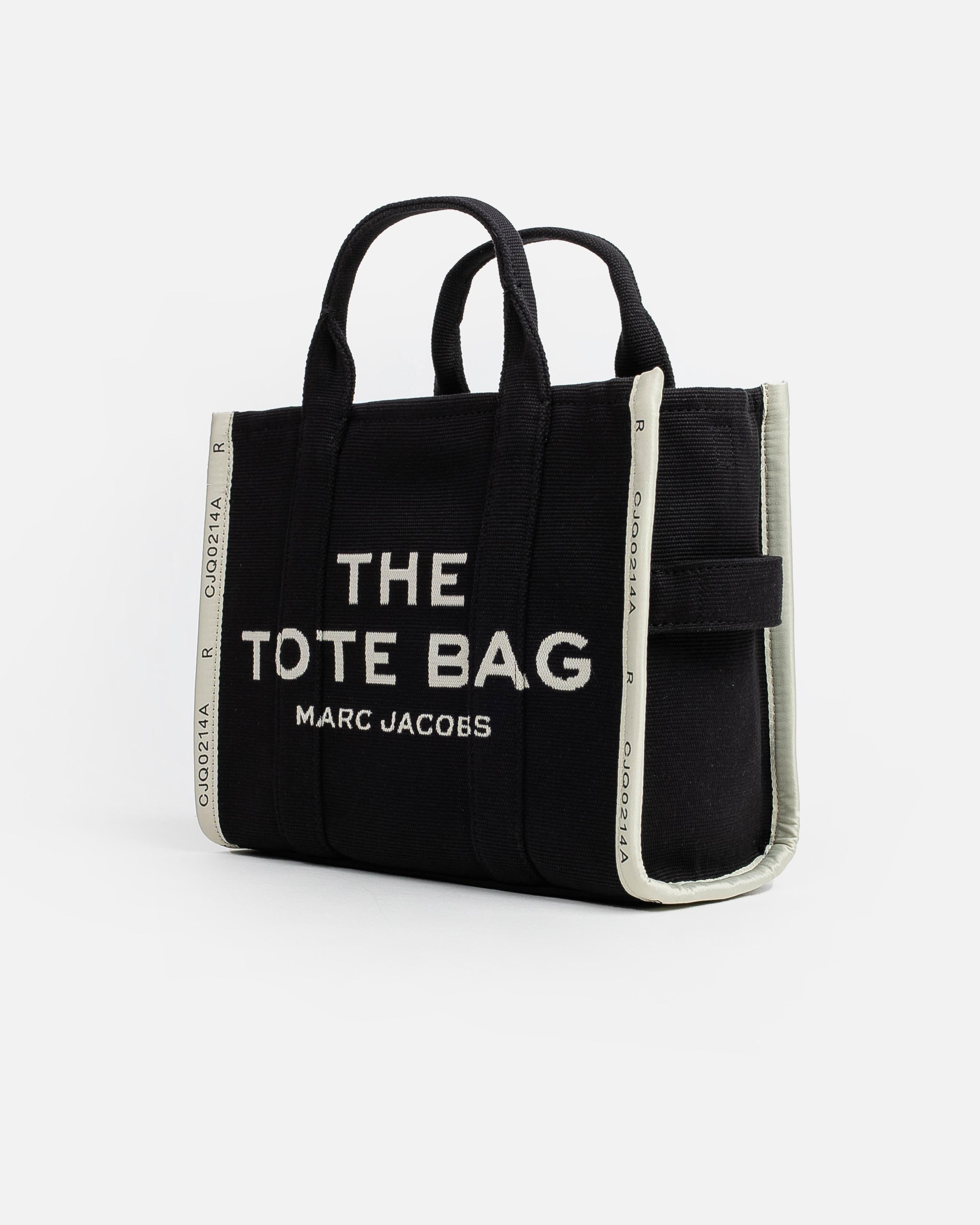  M0017027 001 MARC JACOBS 