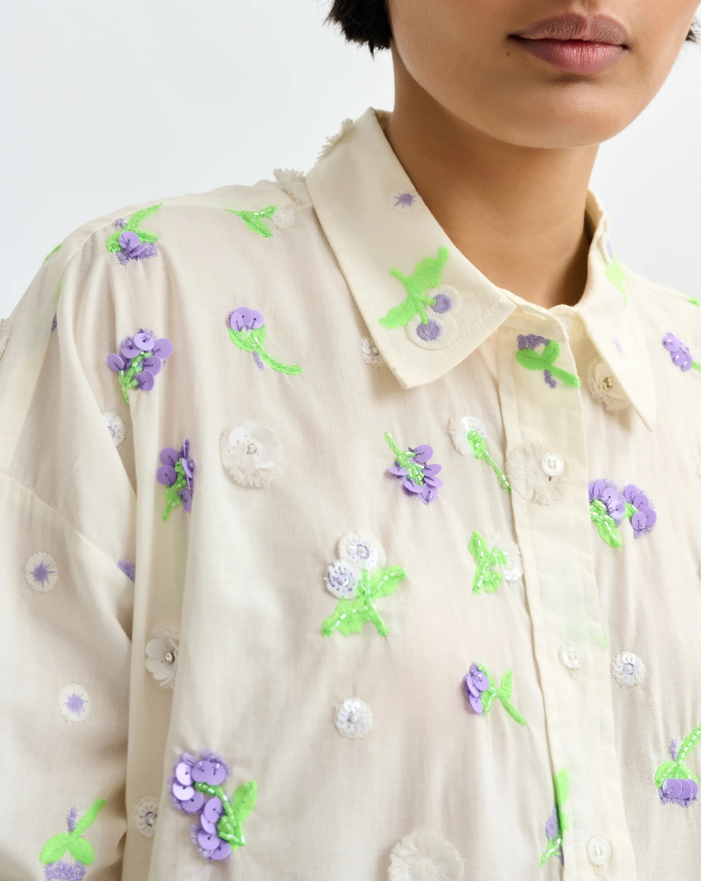 Camisa Essentiel Antwerp Jimena Embroidered Boxy Shirt JIMENA J1OWOFF WHITE ESSENTIEL ANTWERP 