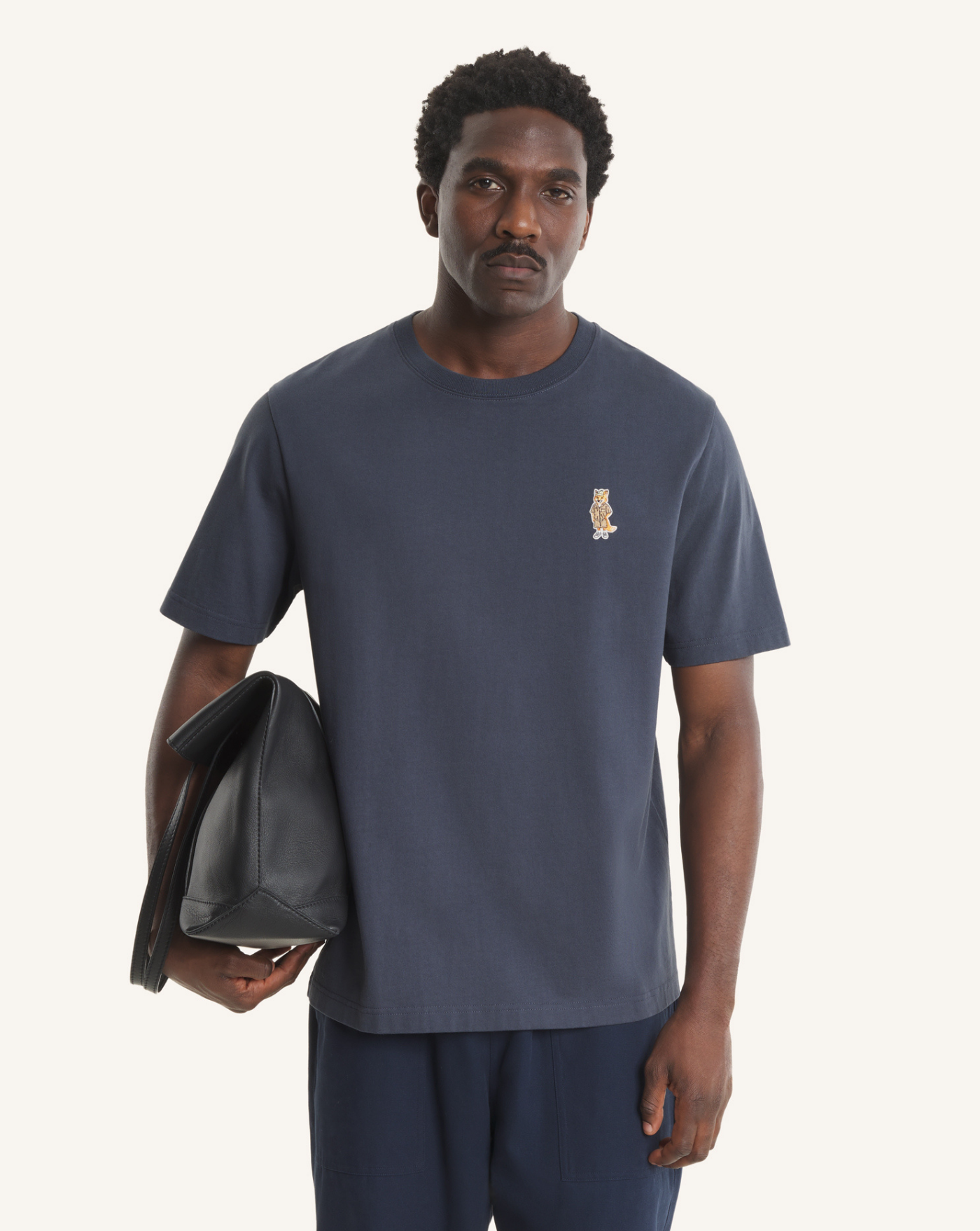 Camiseta Maison Kitsune Dressed Fox QM00101KJ7025 0422 MAISON KITSUNE 