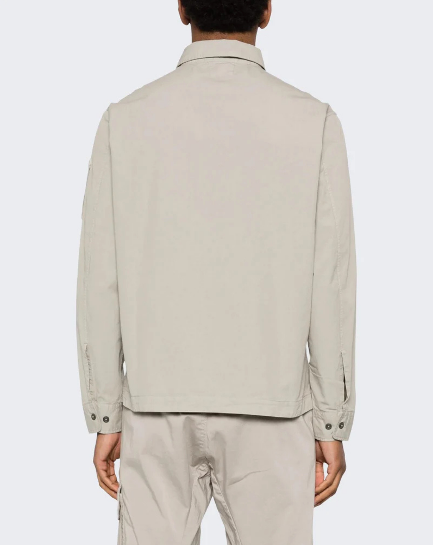 Chaqueta C.P. Company Organic Gabardine Zipped Lens Overshirt 20CMOS156A110143G 904 DOVE C.P. COMPANY 