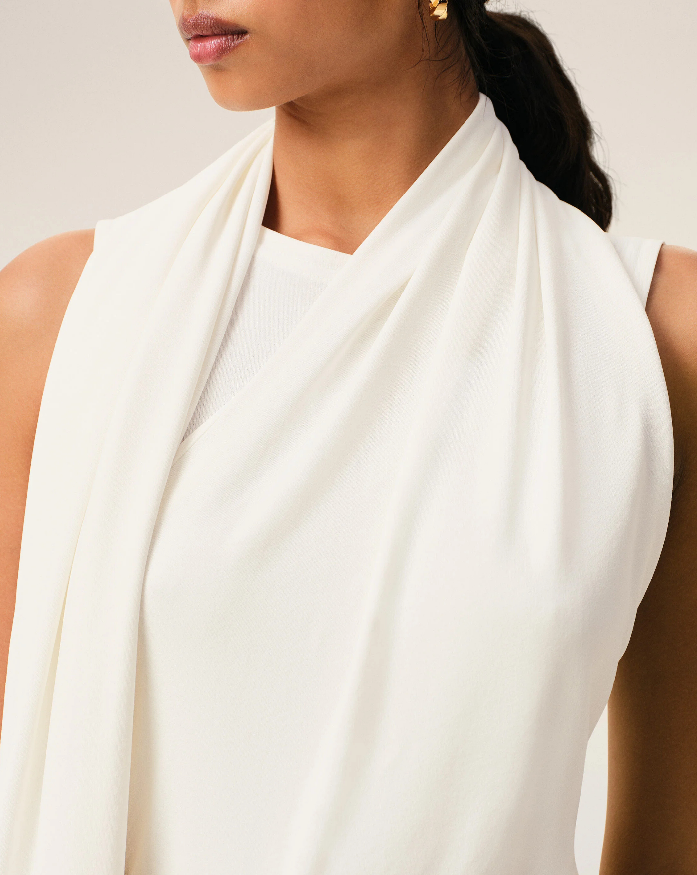 Top Ami Paris Sleeveless Lavalliere FTP827JE0223 136 AMI PARIS 