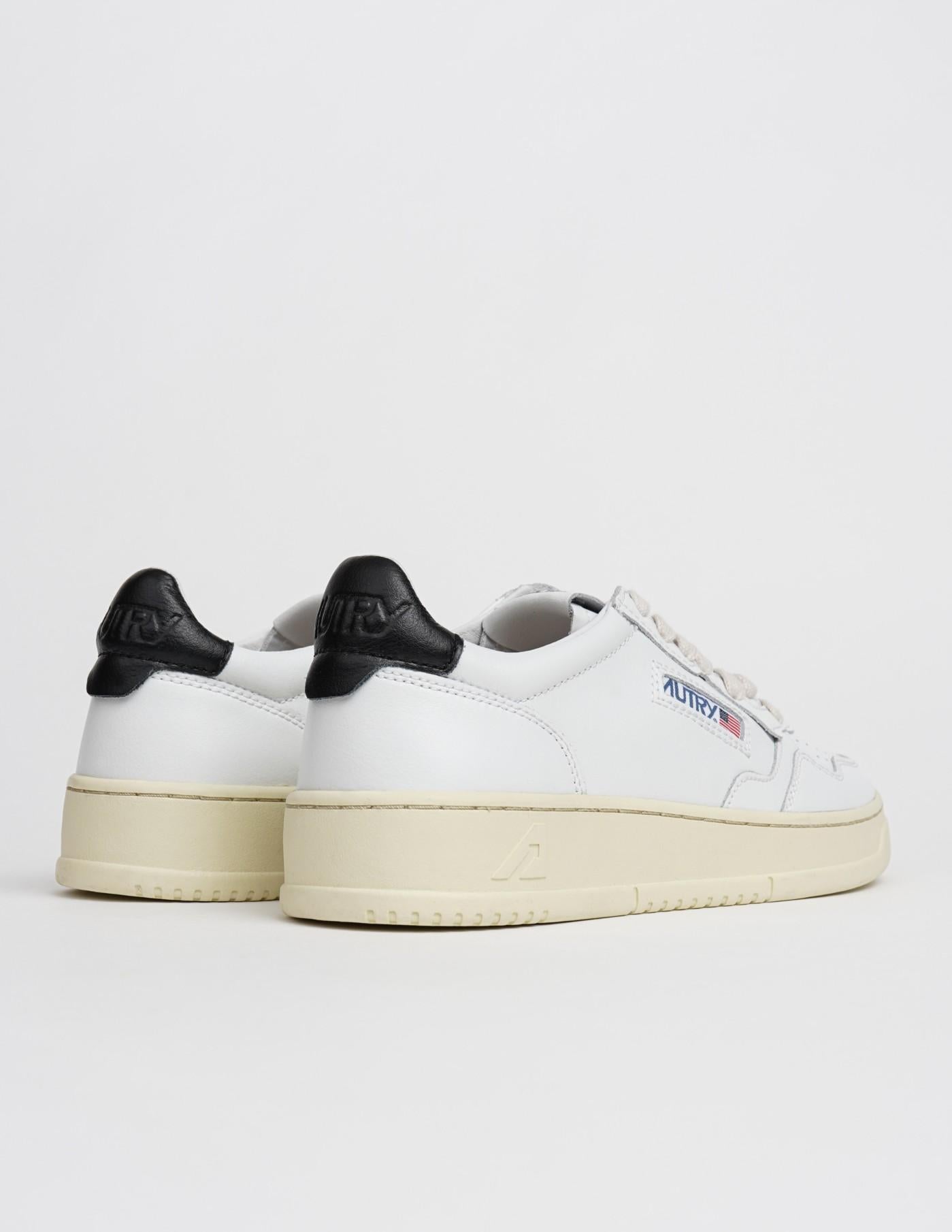 Zapatillas Autry Aulm LL22 AULM LL22 WHT/BLACK AUTRY 
